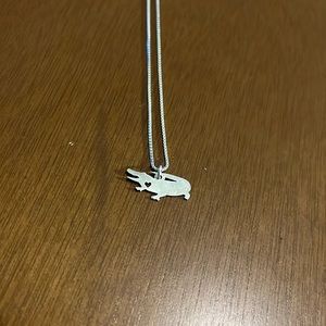 Alligator / crocodile silver clasp necklace, small shape with a heart.